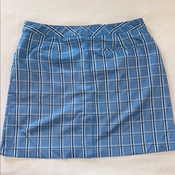 Izod Stretch XFG Athletic Blue Black and White Mini Golf Skort Women’s Size 4 - Picture 2 of 11
